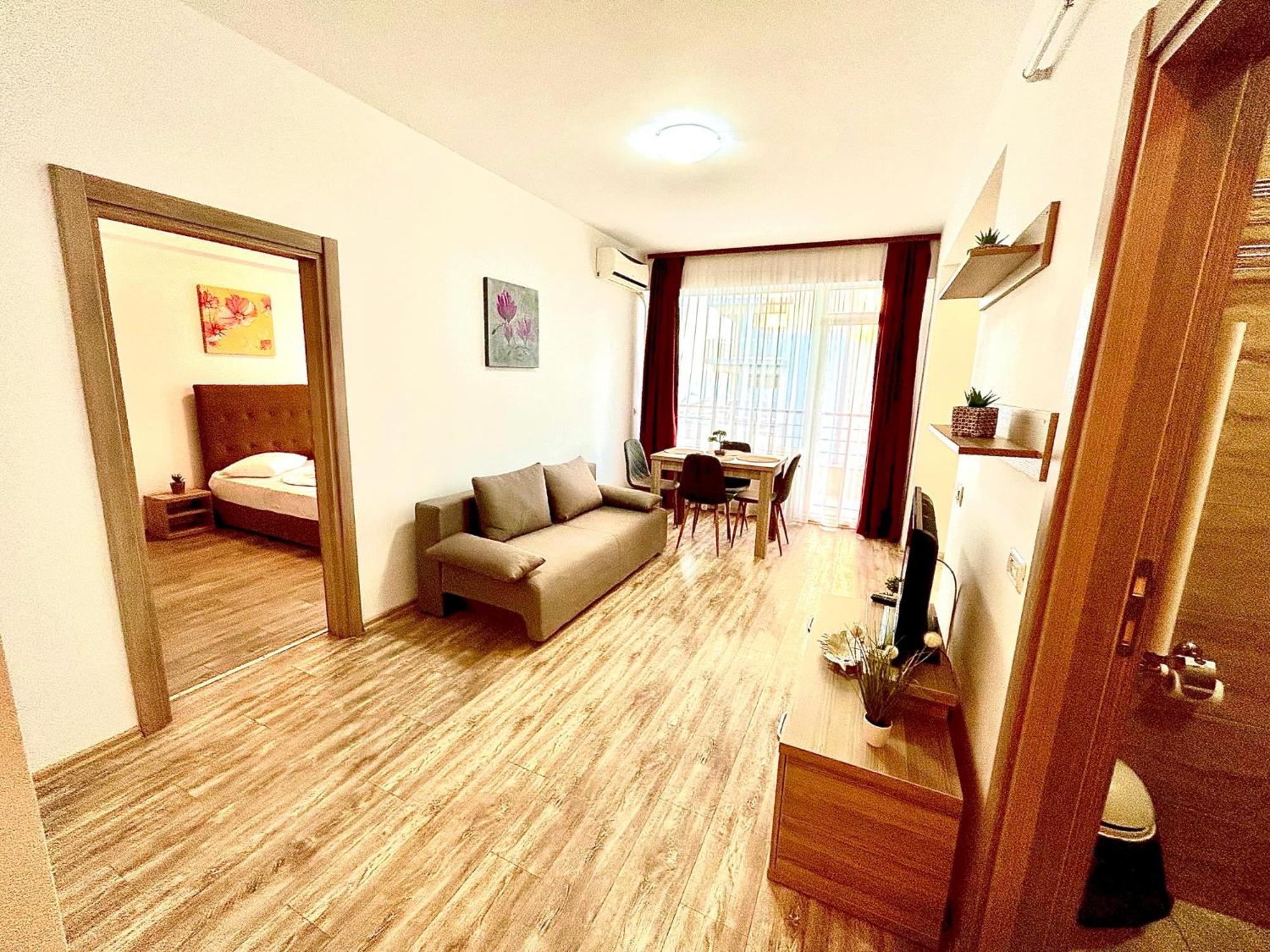 Marcony Boutique Apartments Мамая Екстериор снимка