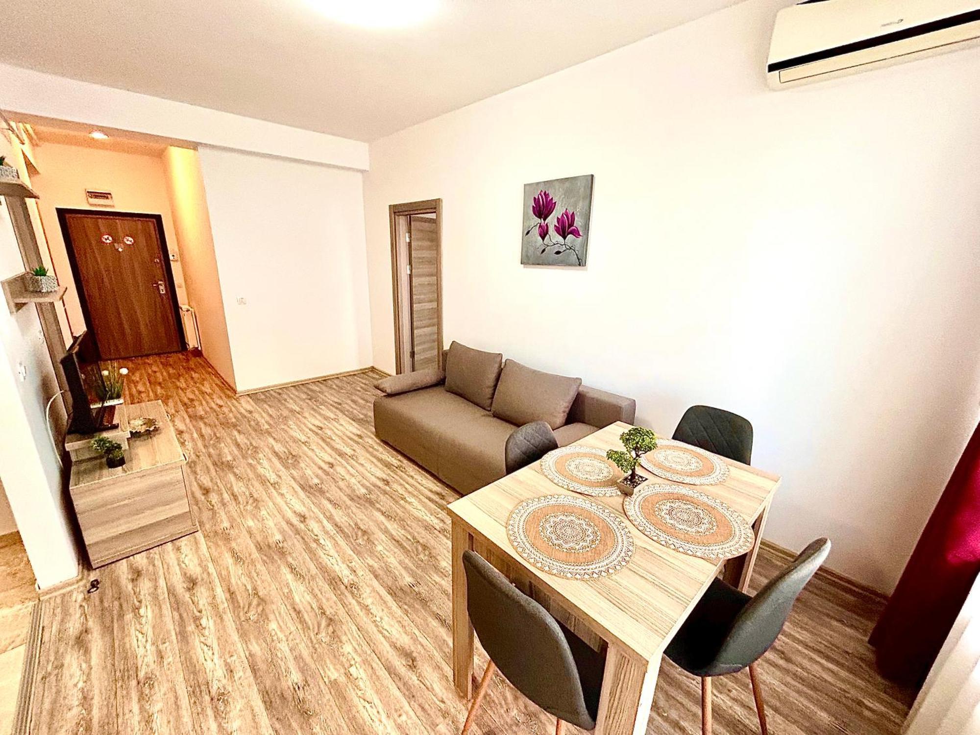 Marcony Boutique Apartments Мамая Екстериор снимка