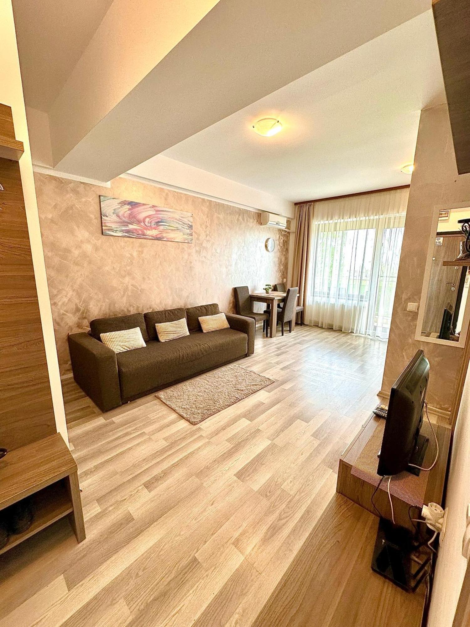 Marcony Boutique Apartments Мамая Екстериор снимка